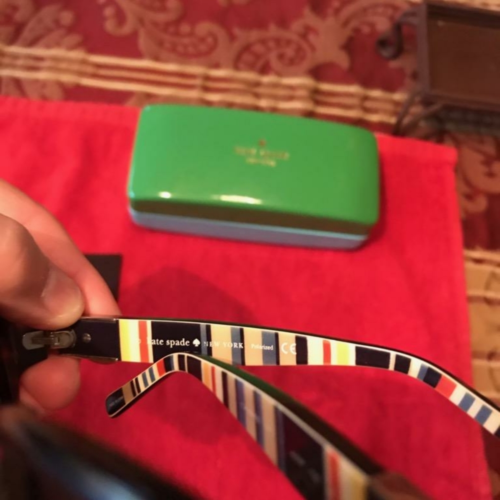Kate Spade sunglasses - Picture 3 of 3